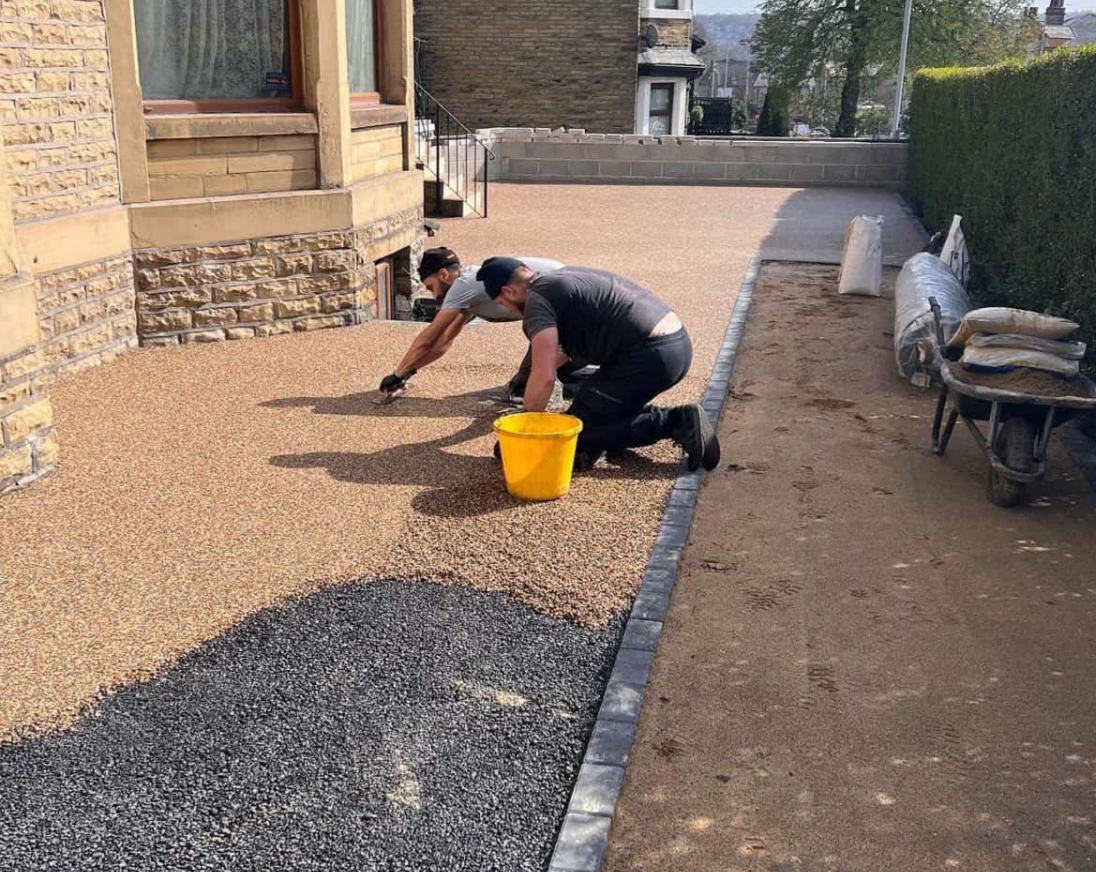 Resin bound driveway installation